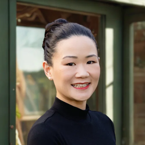 Headshot of Michelle Chow, Customer Growth Advisor at Cresalto